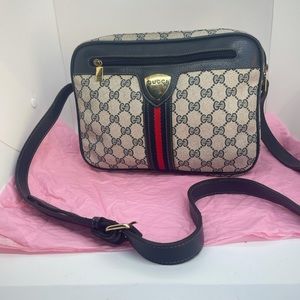Gucci authentic pre- loved